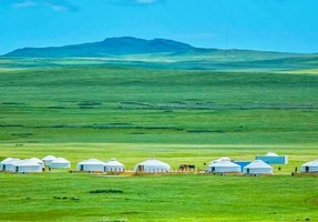 【乌兰布统4日】越野穿越乌兰布统核心区+塞罕坝林海+公主湖+影视基地+甘丹驼城+鄂温克驯鹿园+承德集散+12人精品小团