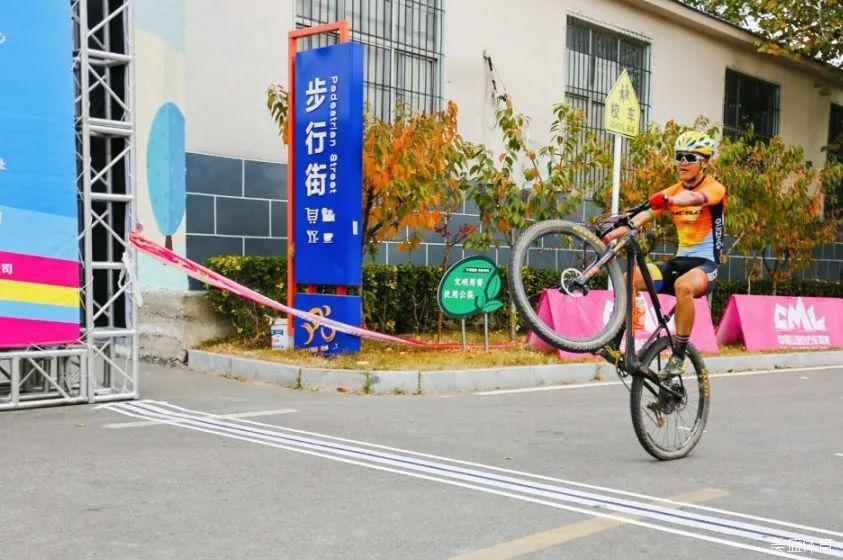 24031609210771_.pic_hd