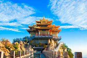 2022.5.1【五一活动】伏牛山主峰--老君山一天12-23公里徒步穿越赏杜鹃