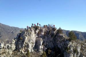 2023.2.26【乐平户外】焦作网红新地标地缝～荻池岭～狮子峰一天9公里徒步小攀登