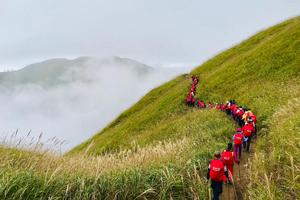 2023.4.29-5.2【五一活动】户外徒步天堂武功山--中国最美的云中草原，仙境中行走，看璀璨星河轻装徒步