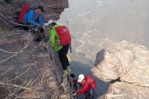 2023.3.19【乐平户外】南太行“天下之脊”万丈梯--红石峡--关山12公里攀爬徒步穿越