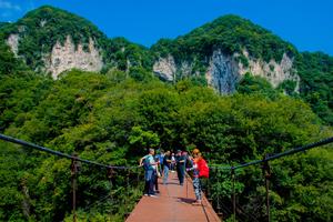 2023.11.16【乐平户外】经典徒步线--武当小北顶--金炉顶--王母洞--奔月桥一天13公里U型大穿越