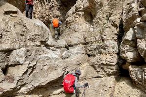 2023.11.30【乐平户外】太行山~二道棚大峡谷一天10公里徒步休闲小攀爬 游览红色十二会