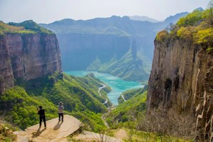 2024.10.19【乐平户外】亲子徒步线：南太行西天大顶~鱼鳞石~崖上徒步穿越宝泉村观云海 赏红叶