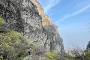 2024.11.20【乐平户外】南太行驴友毕业之线：云台古道~一线天~铁匠庄一天18公里大环线徒步穿越