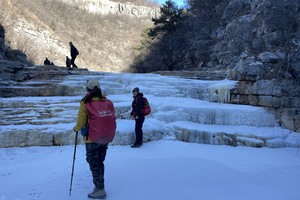 2025.2.9【乐平户外】亲子休闲线：南太行九曲涧--冰河一天8公里休闲徒步 滑冰 品大锅烩菜