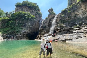 2025.8.2【乐平户外】“北国小漓江”南太行蟒河窟窿山--三龙瀑布一天休闲徒步 游泳 跳水 打水仗