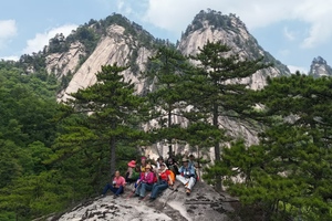 2025.11.29【乐平户外】寻秘伏牛山，醉入攻离山--白河源，中原版的哀牢山原始森林一天8公里新环线徒步