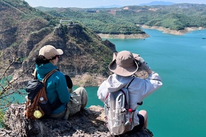11.29【乐平户外】中原第一山河画廊：黄河三峡高路徒步，探4.5亿年溶洞奇观，解锁山水间的仙踪秘境，品大锅烩菜