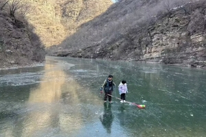 2026.2.8【乐平户外】探秘青龙山大峡谷｜溜冰、滑雪、邂逅一条浑然天成的冰雪乐园 一天10公里徒步