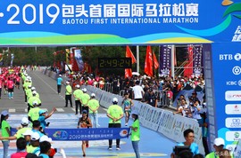 女子全程第一名