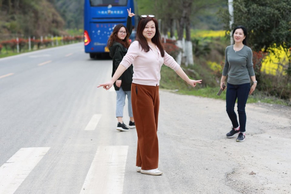 jfIXiVeBbGLOgy4C_CLHI27IjQGzVeuRWiMAemRgCD-60-TFypeewjH_Gjg4XIMi