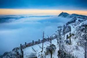 【云冰山+爱情小镇2天1夜】一次打卡三个宝藏地，邂逅广东“雪乡”雾凇冰挂、深度了解瑶族文化，体验粤、桂、湘交界“小丽江”