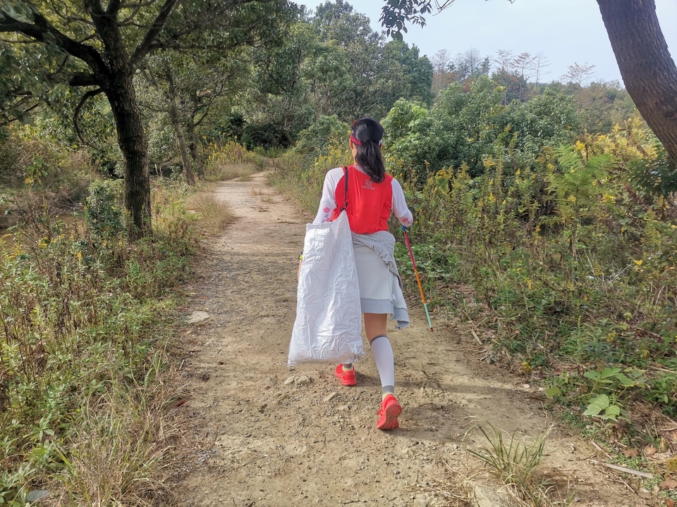 RC9VOjNKGOFvE4SjEL8dPRhuJzA01XYiBAL7svT1VPYZ_WskM1s_Dcqbimvz2kpM