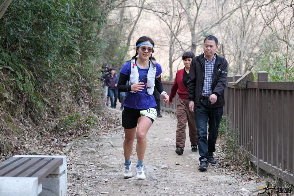 Zbt-Kd_tG7xlEAfMN7EsggtHHMnrKp3itTieMHNBpCcYkwMgTXcsx_oM1_xIiwhv