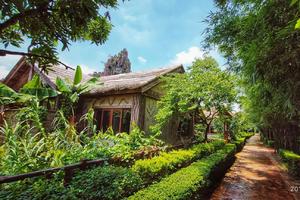 旅游+团建定制 | 顺德逢简水乡、清晖园寻味顺德小吃，长鹿休博园动物园、机动游戏刺激玩2天休闲之旅