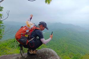 12.9 | 惠东鸡笼山穿越，遇见奇形怪石