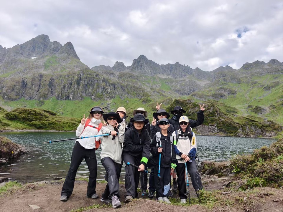 见山川、跨河流