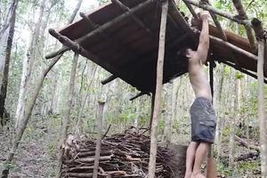 【疯狂原始人】与太阳石联办，原始人--我们要做田野的守望者。一大一小亲子含午餐268元，两组家庭团报优惠50元！