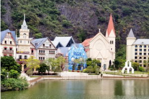 10月31日【小众英德】美拍乡野网红狗尾巴草，打卡巧克力小镇，漫赏千亩茶园1天游