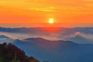 2024.9月15--16中秋第二天 【江山户外】第三期夜爬嵩山太室山峻极峰-中秋赏月--看日出--观云海徒步活动