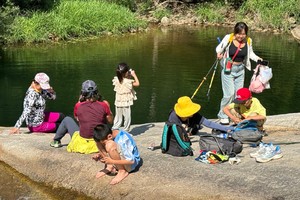 2024.9月15  中秋节第一天【江山户外】嵩县龙潭沟--玩水捞鱼、捡板栗、摘八月炸、吃山野馄饨一日10km亲子活动