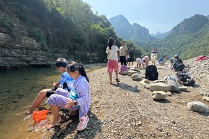 【江山户外】国庆假期：10月2日---济源蟒河-泗坪水库一日8km亲子徒步、溯溪玩水，山野烧烤活动