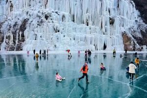 【江山户外】2月15（周日） “冰雪奇缘通天峡”太行山赏冰瀑--玩溜冰--感受冬日冰河世纪的绝美风景