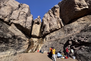 【江山户外】4月 嵩山大峡谷｜一步一景、一谷一境、徒步地质画廊