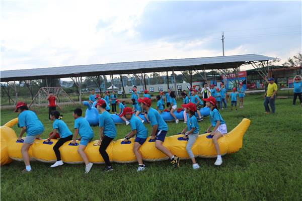 团队拓展1.jpg