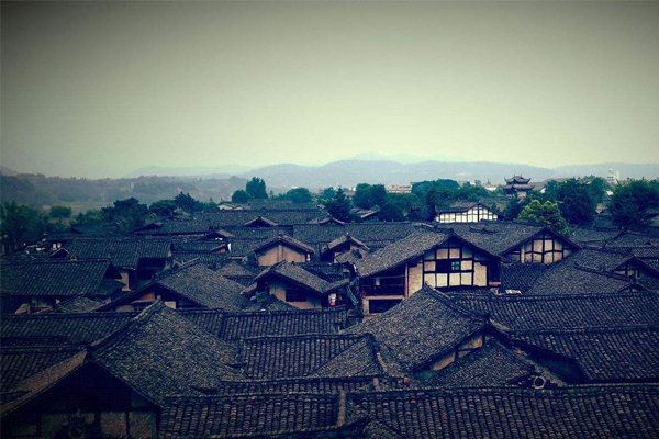 南方最美十大小镇 凤凰古城上榜，第一名的竟然是它