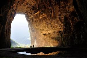 秘境黔西南徒步/毕节杜鹃/大圣之眼/夜郎天路/茂兰原始森林/乌江密道/荔波小七孔