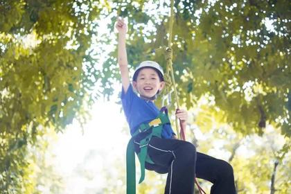 【三人行·8.23渡江侦察记】攀树、溜索、CS—解锁技能，挑战自我！