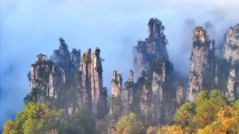【全景大湘西5天B团】2026国庆湖南长沙、张家界、天门山·芙蓉镇·凤凰古城 高铁5天游（早鸟报名优惠多多！）