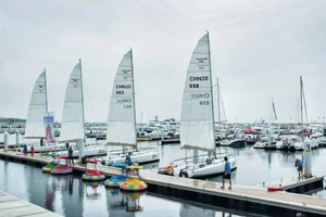 6月19-20日巽寮湾帆船出海，海滨小镇小火车环湖+竹筏游湖，沙滩 BBQ 烧烤任吃、篝火音乐晚会、雷公峡漂流2 天