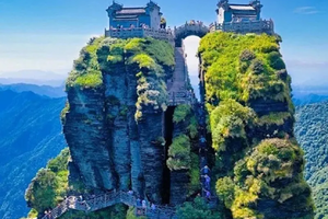【梵享黔境・双夜景贵州高铁6日】（22人左右广东自组纯玩团，2+1 头等舱大巴）（早鸟报名优惠多多！）