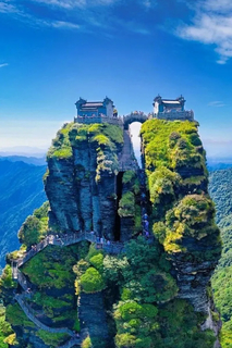 【梵享黔境・双夜景贵州高铁6日】（22人左右广东自组纯玩团，2+1 头等舱大巴）（早鸟报名优惠多多！）