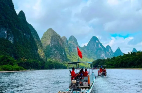 【墨韵山水间-桂林阳朔高铁3天】 （中秋广东成团，纯玩0购物，25人左右精品团）