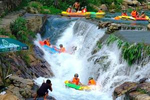 4.19清远玄真经典全程漂、溪降畅玩双飞、玄真大峡谷、登峰悬空魔毯、山水乐园、光影馆 清远叫花鸡一日游 首期特价：99元