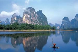 【漓江徒步5天】5.1-5.5十大经典徒步漓江徒步，探秘原生态喀斯特溶洞，步入现实版的千里江山图5天(报名交定金）