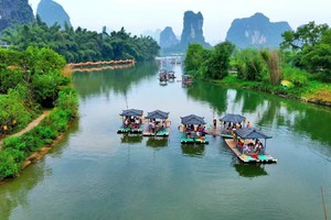 【桂林墨韵山水间3天/4天团】象鼻山/东漓古村-非遗体验/遇龙河竹筏/十里画廊/兴坪船游漓江兴坪古镇(20人左右小团)