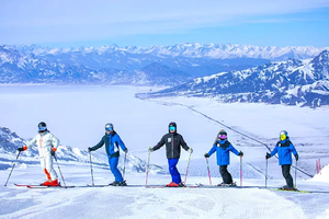 2025年小车团浪漫伊犁—冰雪伊犁7日