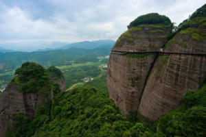 12.6周六【赣南脐橙之乡】脐橙入园任摘任吃，龙南小武当山，玻璃桥玻璃栈道