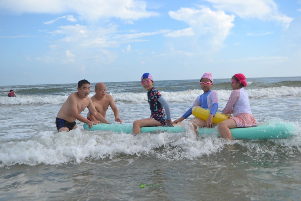 5694D09F-A406-4CF6-99DA-2877AB268267