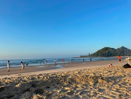 BF03CD16-2E8D-4D6A-AA50-18DEE057373C