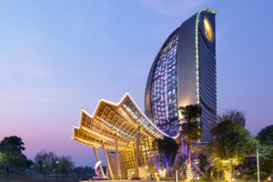 【团建定制】入住佛山君御温德姆至尊酒店+高明美的鹭湖水上高尔夫体验+顺德清晖园（百年步行街）美食 2天