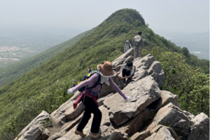 登山系列 | 05.28 峭壁攀岩，行走山脊，漫步南京周边最有趣的高骊山