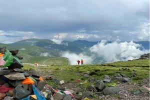 徒步系列 |「三天二晚 」05.01-05.03 五台山70KM顺时针大朝台，一半山河，一半佛国