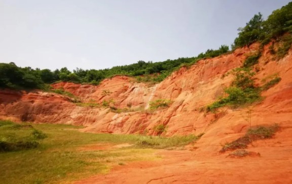 登山徒步 | 03.06 徒步赤山，丹霞红石谷之旅